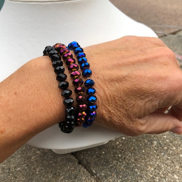 Set of three different bracelets - Picture 2 of 6